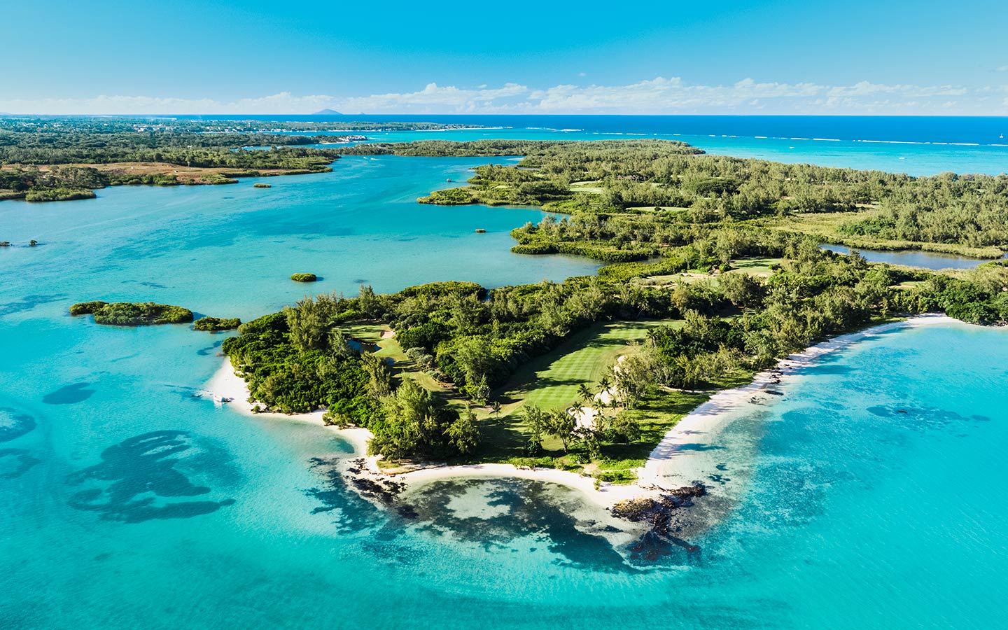 East-coast Mauritius — Île aux Cerfs and lagoon incentive days