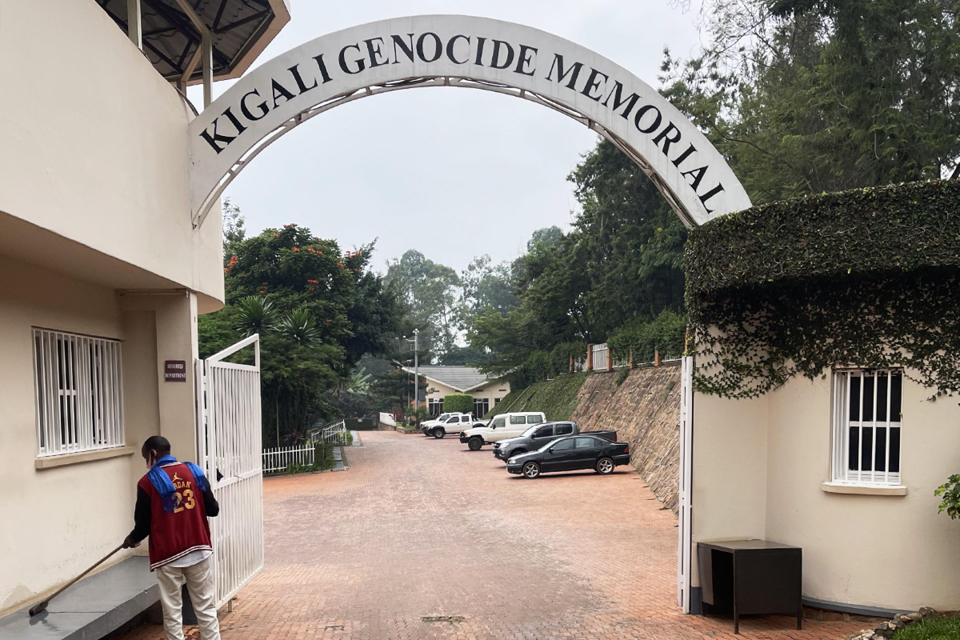 Kigali — meeting city and a carefully handled Memorial morning