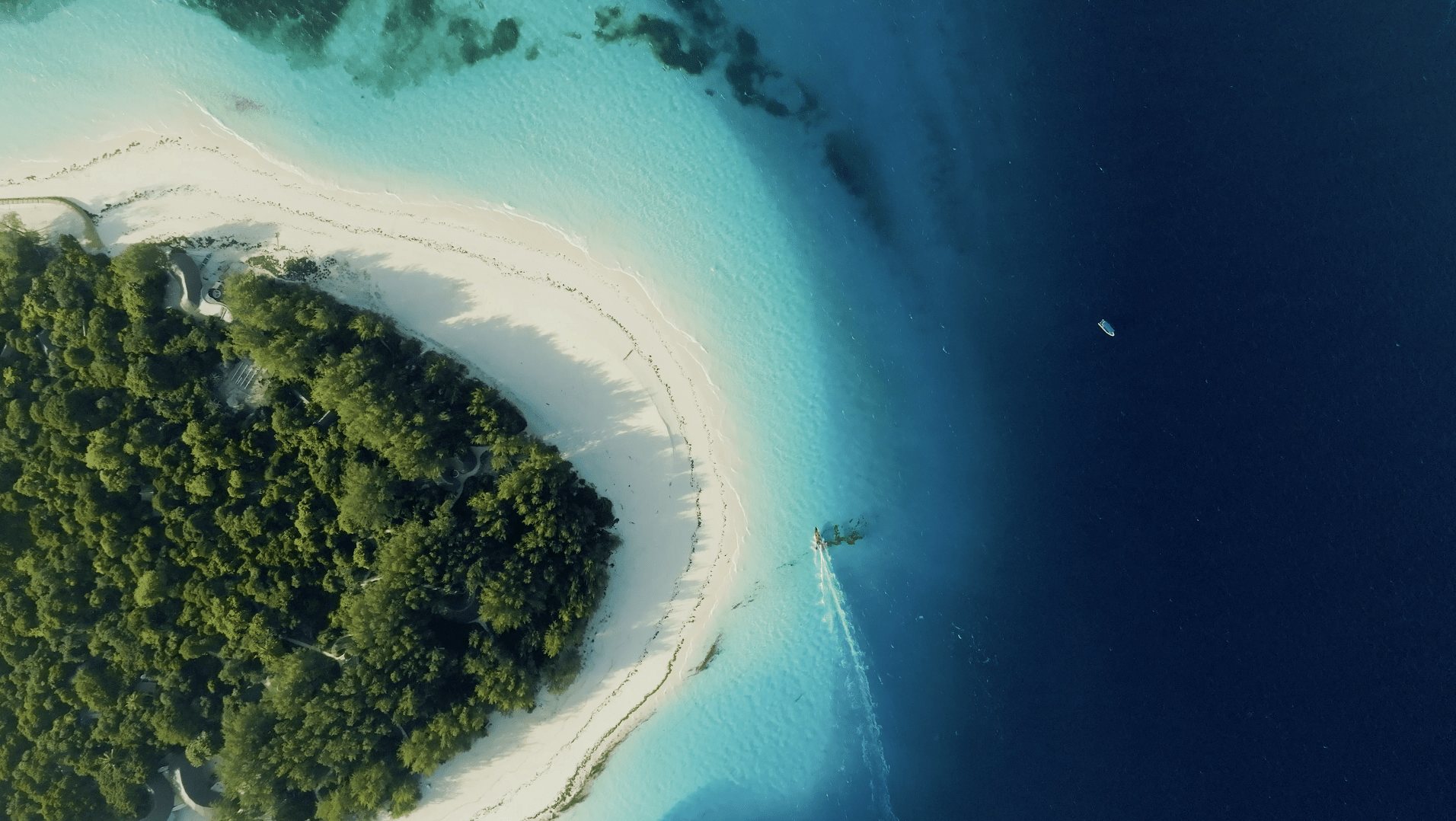 Mnemba Island — private atoll off north-east Zanzibar