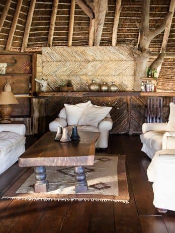 Main area — Apoka Safari Lodge