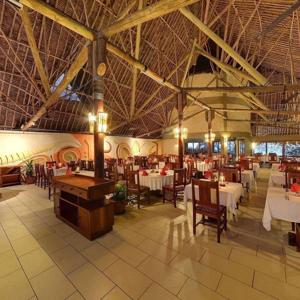 Restaurants/Bar — Baobab Beach Resort & Spa