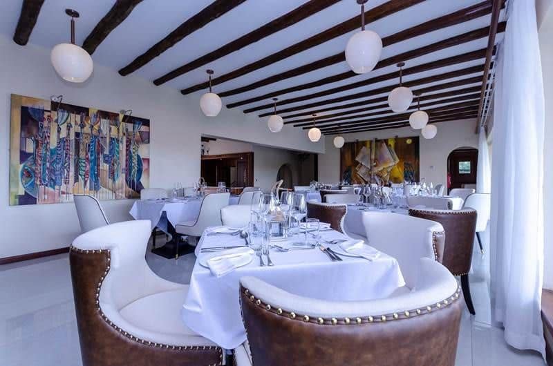 Restaurants/Bar — Hotel Number 5
