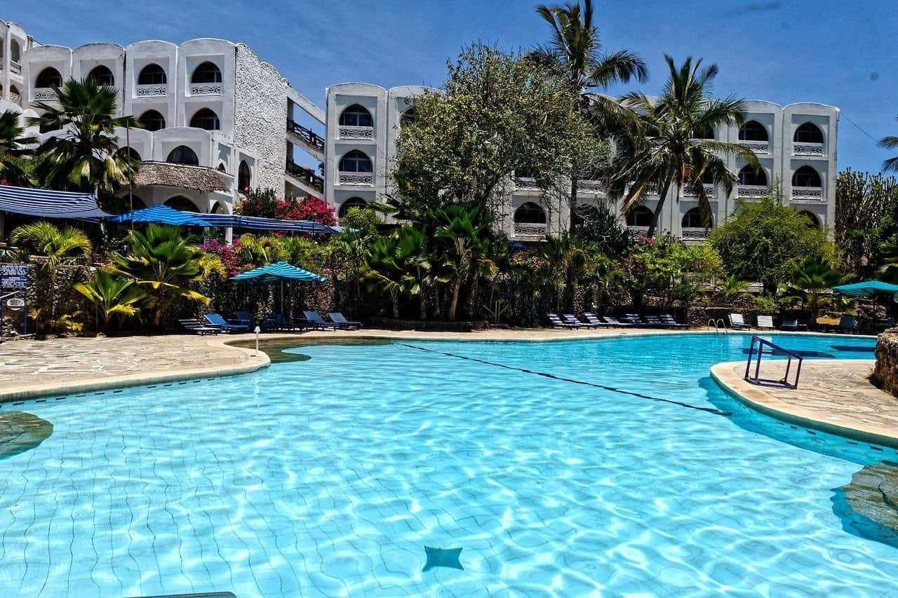 Pool — Kaskazi Beach Hotel