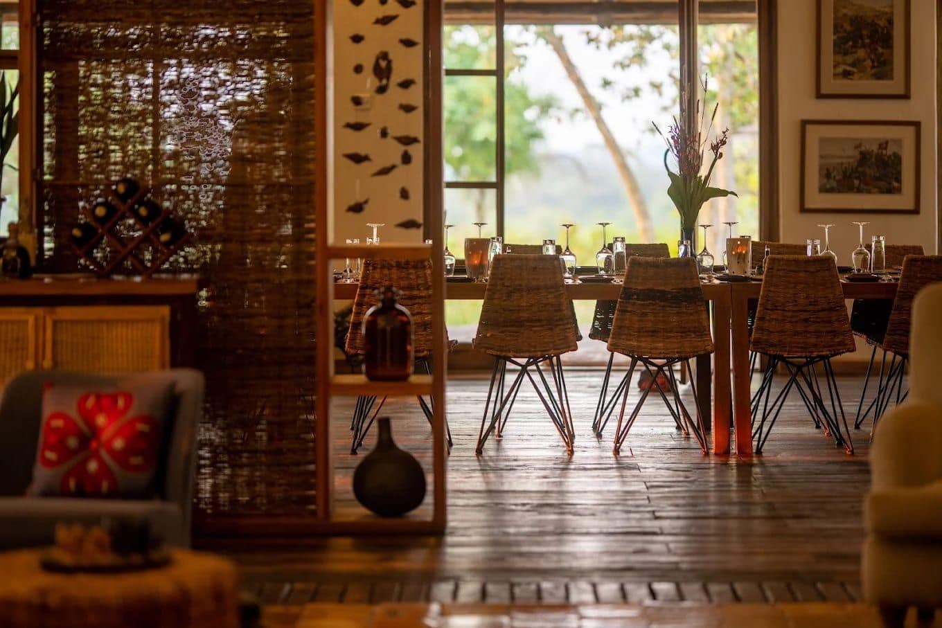 Restaurants/Bar — Kyambura Gorge Lodge