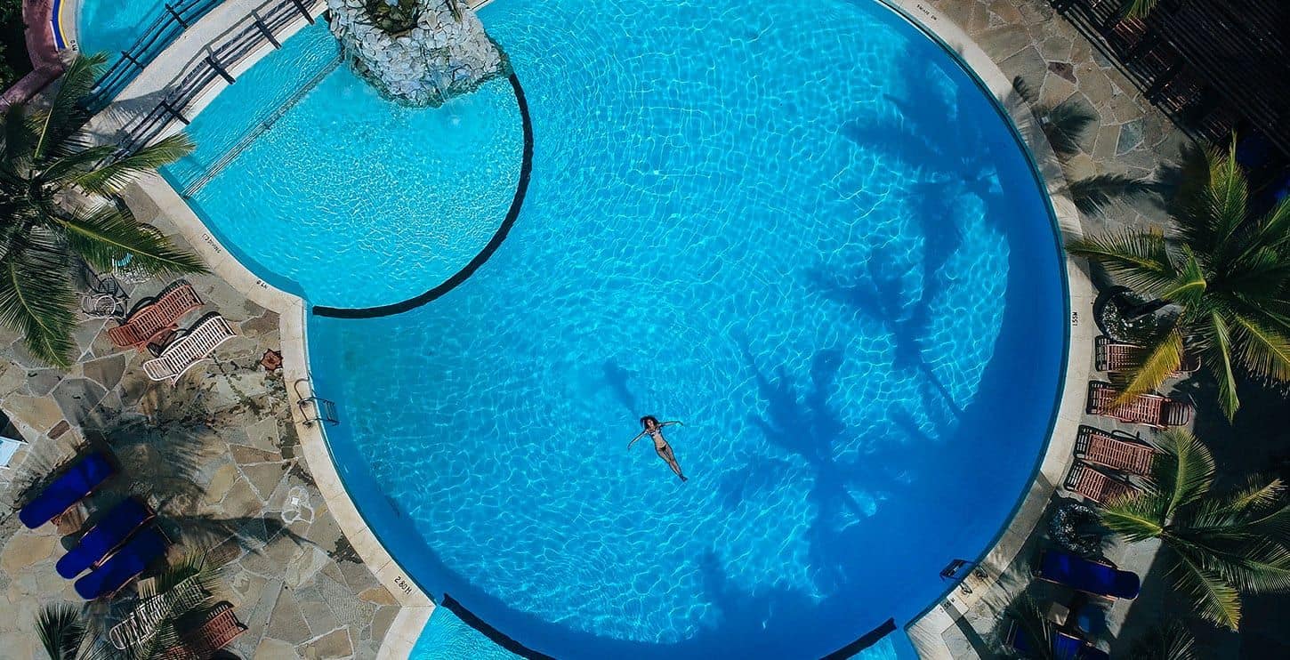 Pool — Leopard Beach Resort & Spa