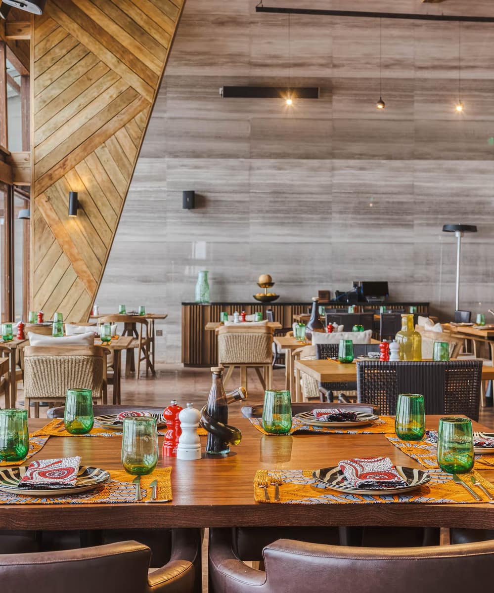 Restaurants/Bar — Ngorongoro Lodge Meliá Collection