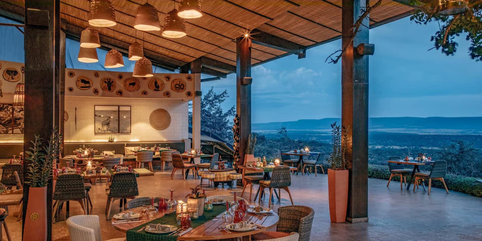 Restaurants/Bar — Meliá Serengeti Lodge