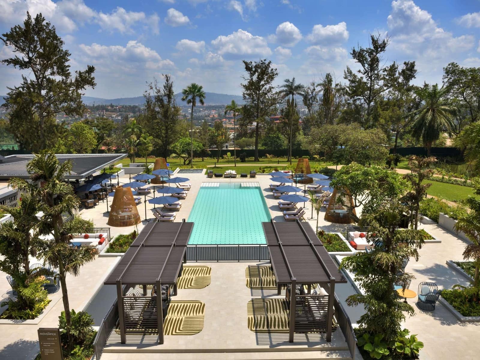 Pool — Mövenpick Hotel Kigali