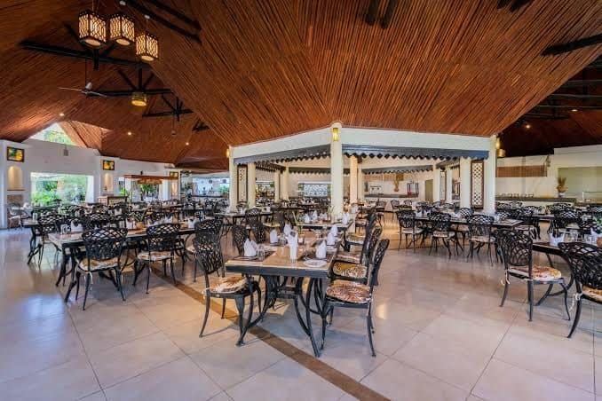 Restaurants/Bar — PrideInn Paradise Beach Resort & Spa