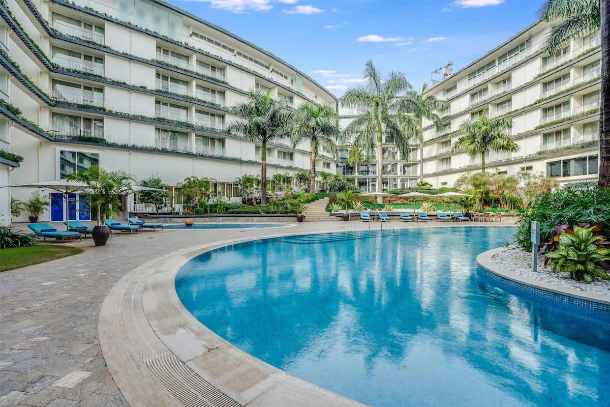 Pool — Radisson Blu Hotel & Convention Centre Kigali