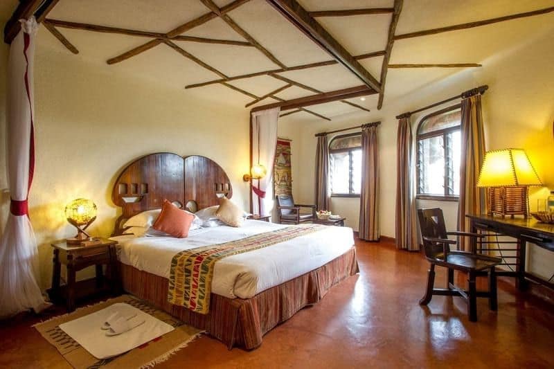 Suites — Serengeti Serena Safari Lodge