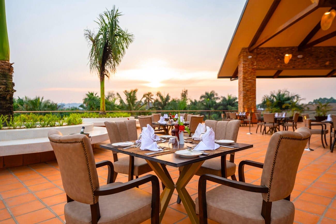 Restaurants/Bar — Speke Resort Munyonyo