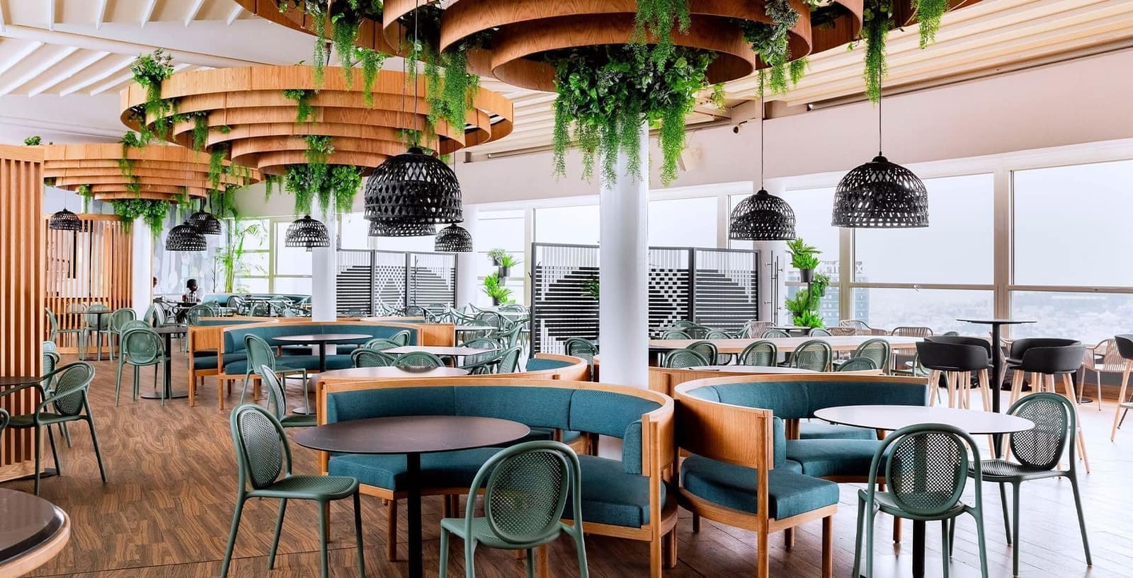 Restaurants/Bar — Ubumwe Grande Hotel