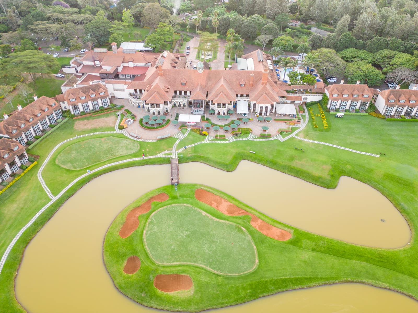Experiences — Windsor Golf Hotel & Country Club